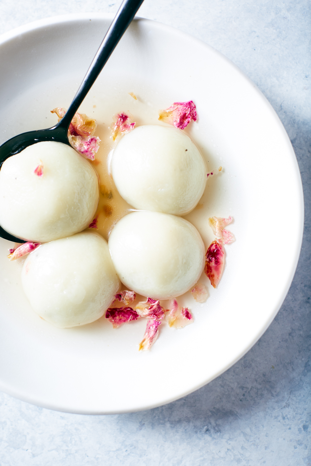 Black Sesame Sticky Rice Balls With Tangerine And Rose